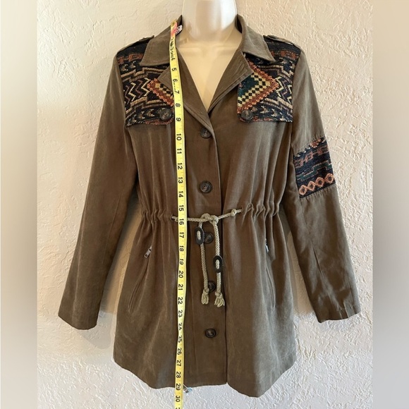 Olive green faux suede women's lined jacket with Aztec design size S - Picture 6 of 9